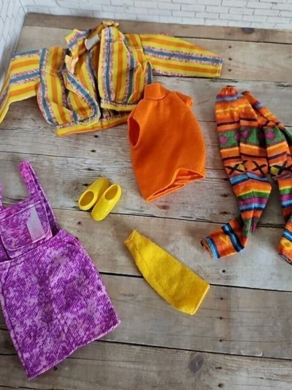 Mattel Barbie Fashion Set Multi Knit Striped Archival 90s Benetton #9473 Rare - Picture 2 of 3